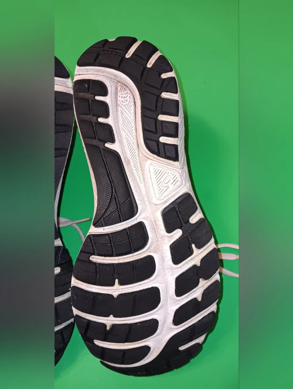 Asics sale pair